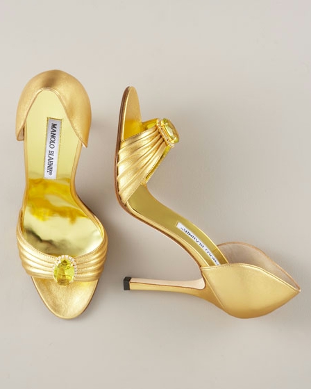 manolo-blahnik-metallic-dorsay.jpg