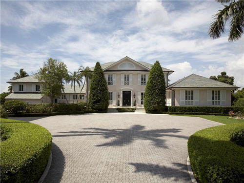 $25.5 Million Waterfront Estate in Indian Creek Island, Florida