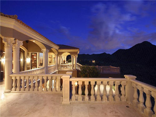 $10 Million Mountainside Mansion in Scottsdale, Arizona