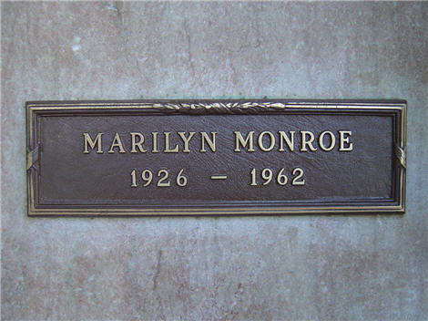 marilyn-monroe-tomb