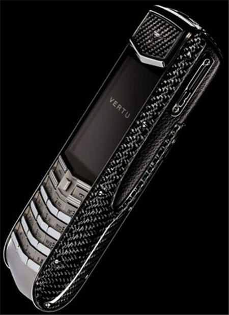 nokias-vertu-carbon-fibre-ascent-ti-luxury-cell-phone-2