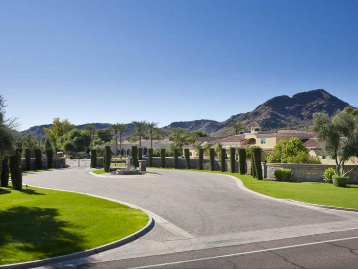 $6.2 Million Luxury Estate with Mountain Views in Paradise Valley Arizona 2