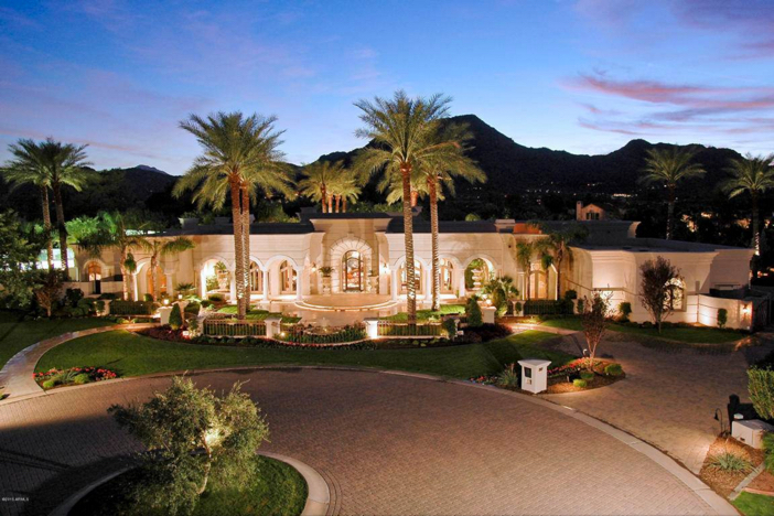 $6.2 Million Luxury Estate with Mountain Views in Paradise Valley Arizona 3