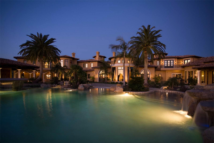 $15.9 Million Casa Piena Mansion in California